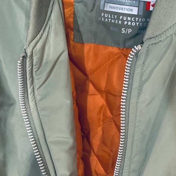 COPY for a unisex listing. Point Zero lined bomber, worn once. - Picture 4 of 5